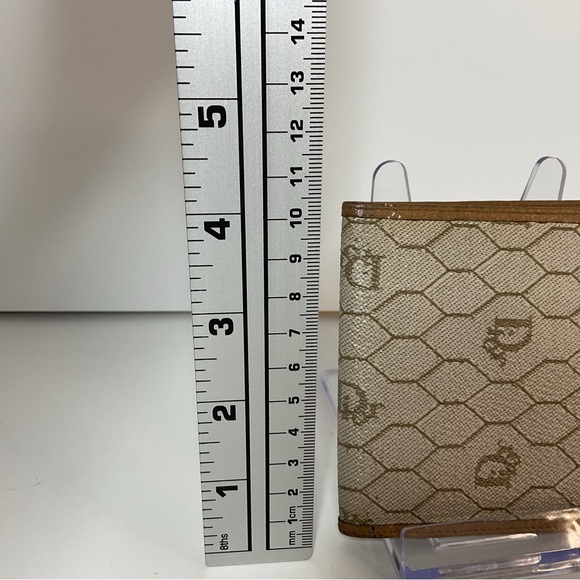 CHRISTIAN DIOR BIFOLD WALLET, RARE. - Picture 10 of 11